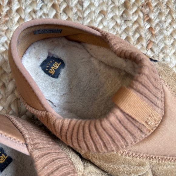 Teva Women’s 11 Brown Suede Slipper Clog Ember Moc Shearling - Picture 7 of 8
